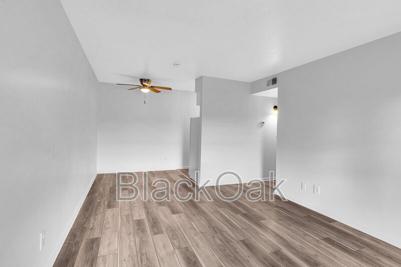 Louisville House: 603 Revolutionary Road