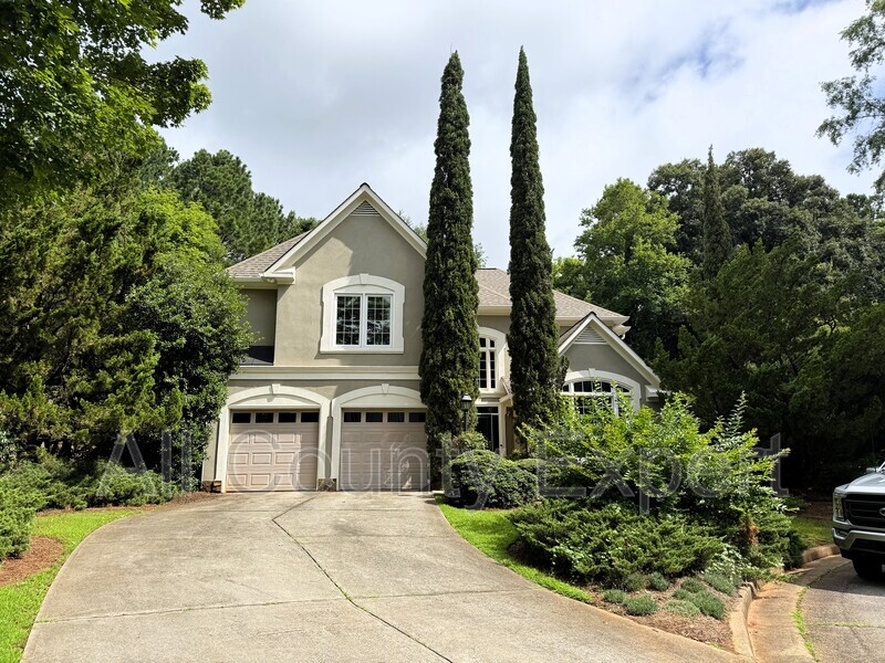 Main image for 2046 Beaumont Ln