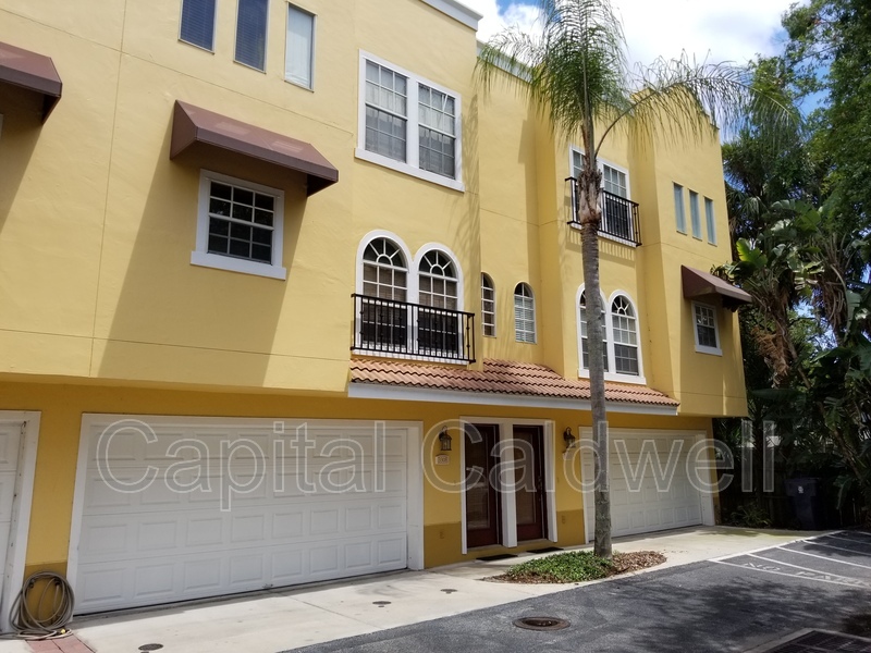 Tampa Townhome: 3310 Las Campos Pl
