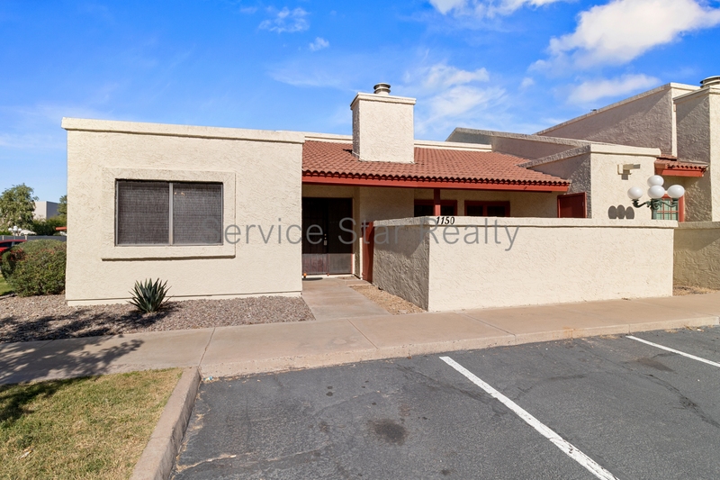 Tempe Townhome: 633 W Southern Ave