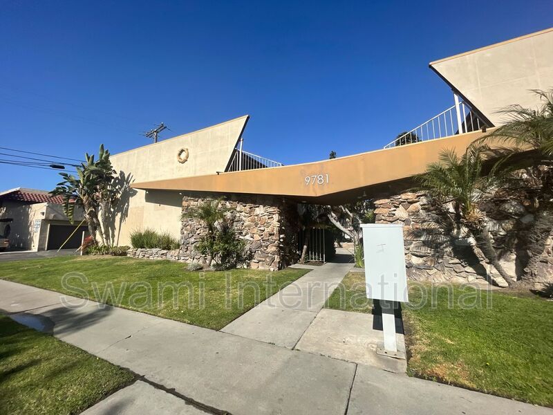 Garden Grove Condo: 9781 Acacia Avenue