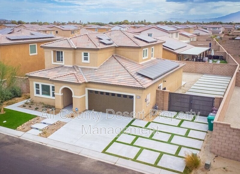 Indio House: 84649 Merus Ave