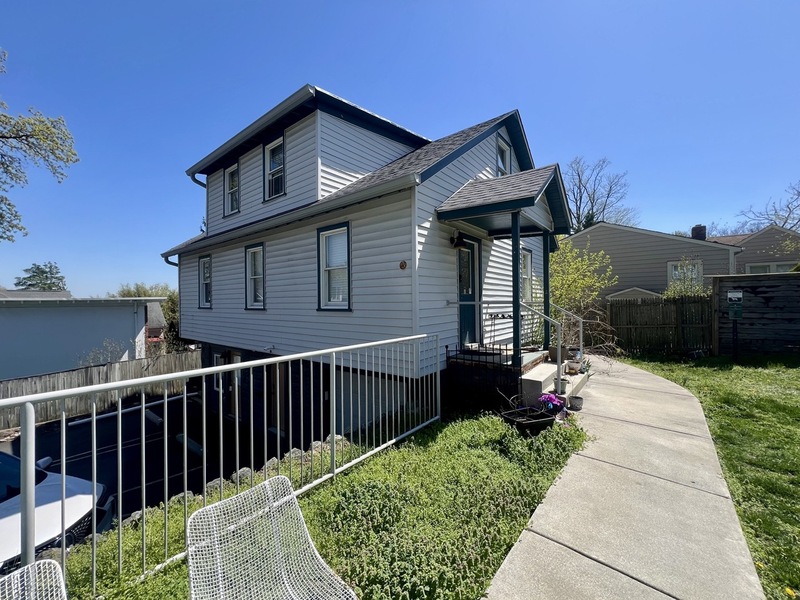 Arlington Condo: 4124 Lee Highway