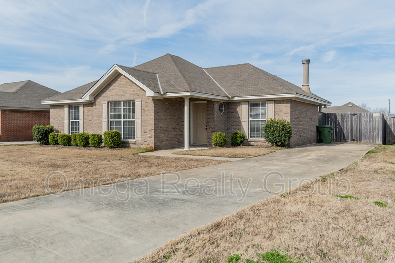 Montgomery House: 5840 Hammermill Loop