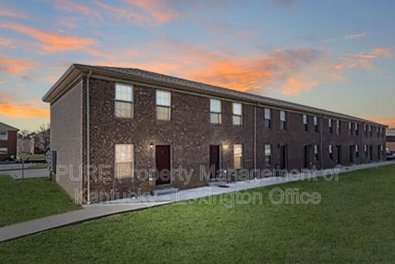 Berea Townhome: 1006 Whipporwill