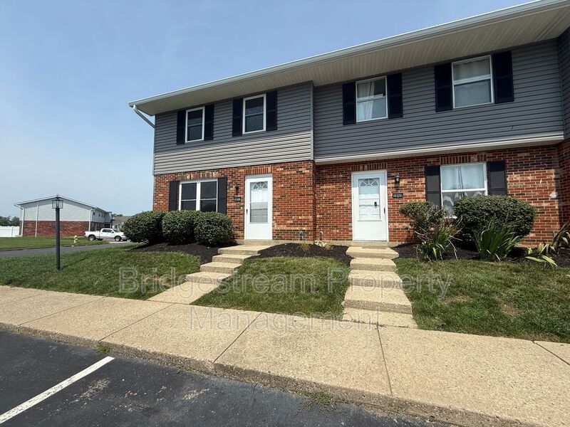 Beavercreek House: 3851 Hillsboro Drive