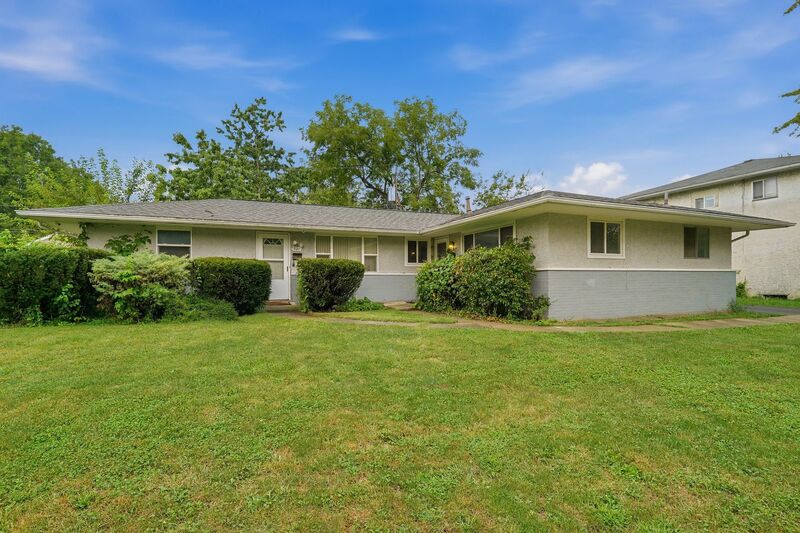 Columbus House: 919-921 Weyant Ave.