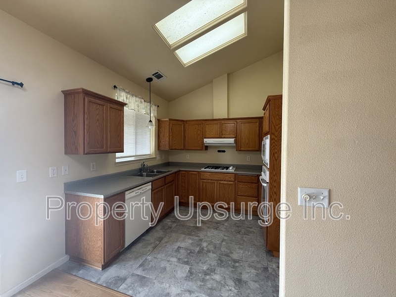 Cottonwood Condo: 21967 Klamath River Place - A