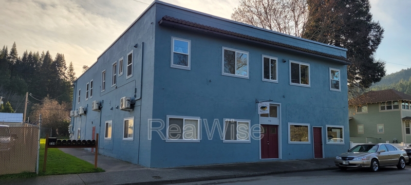 Glendale Condo: 552 Pacific Ave