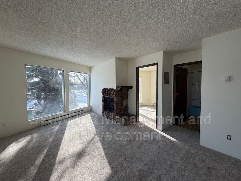 Anchorage Condo: 907 W 27th Ave