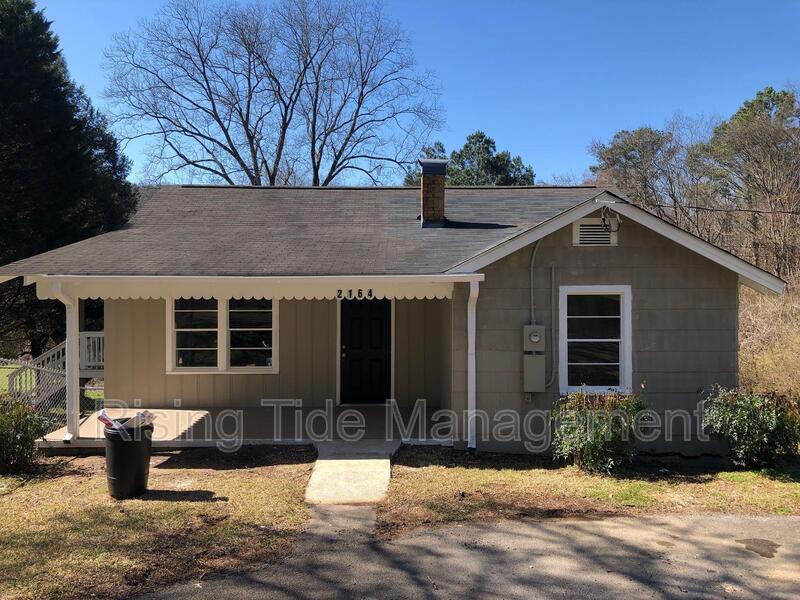 Forestdale House: 2164 Circle Dr