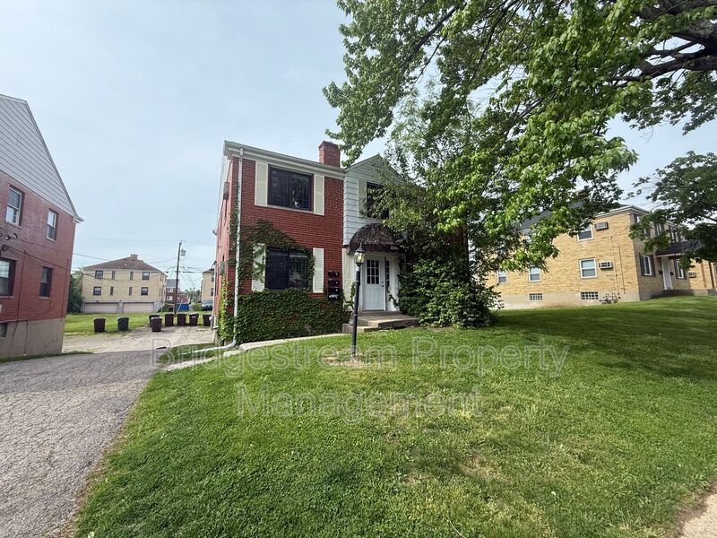 Dayton House: 538 Forrer Blvd
