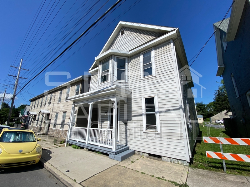 Chambersburg House: 429 South Second Street