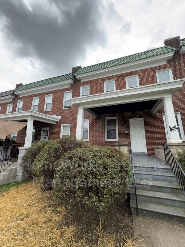 BALTIMORE House: 3017 POPLAR TERR