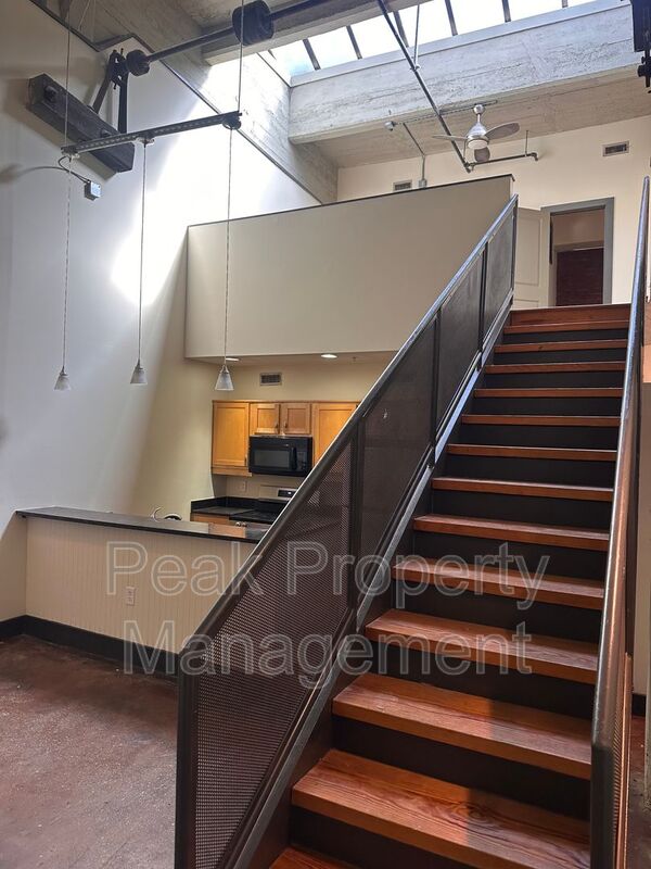 Richmond House: 212 W. 7th Street