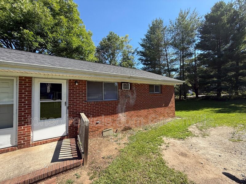 Mauldin Condo: 133 C Pleasant Drive