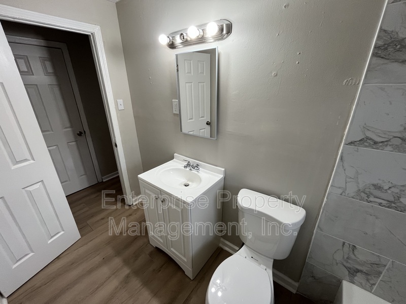 Photo 3 of 865 Haynes St