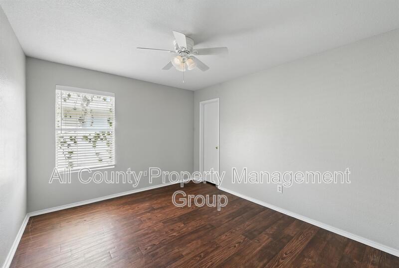 Main Rental Photo 16