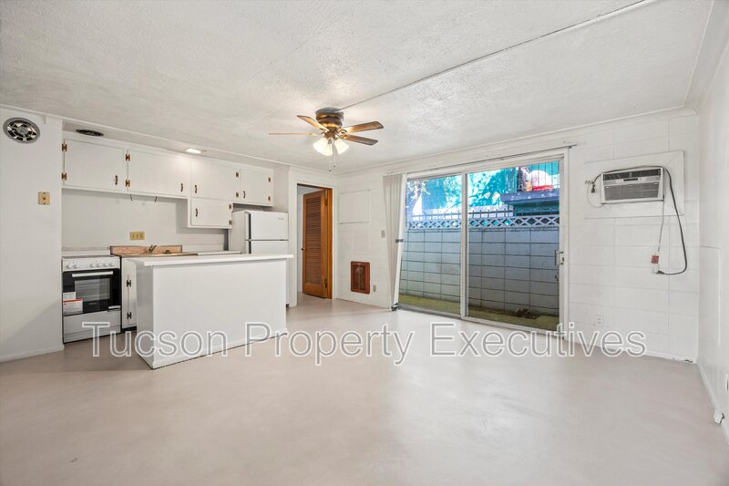 Tucson Condo: 802 N Alvernon Way - E