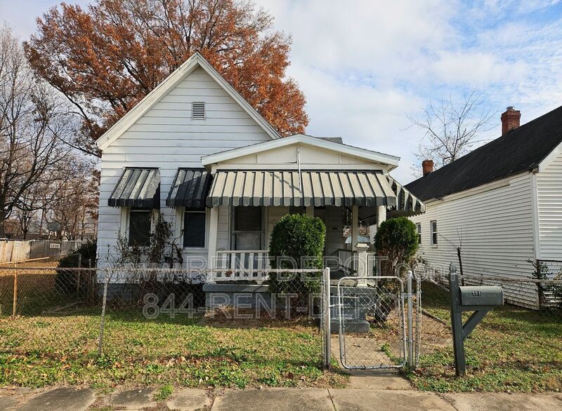 Evansville House: 304 S Grand Ave