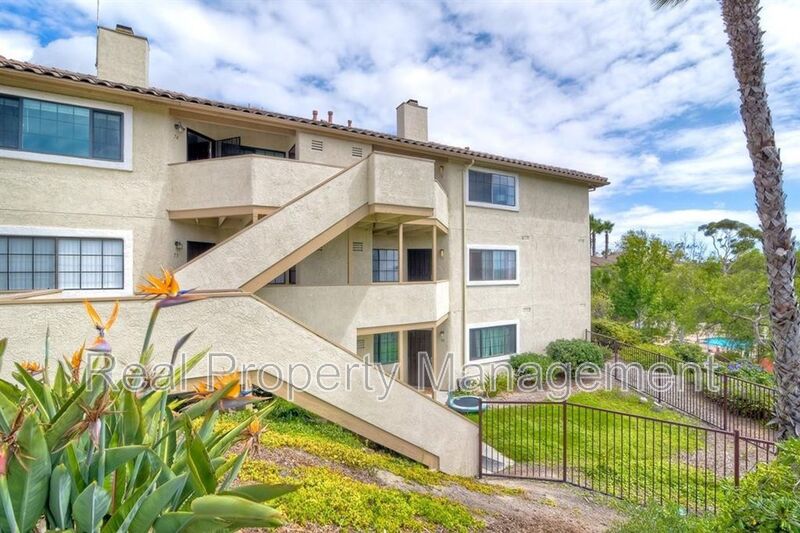 Oceanside Condo: 3504 Paseo De Los Americanos