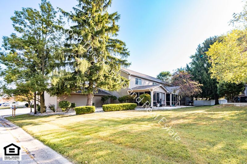 Huntertown House: 15110 Tally Ho Drive