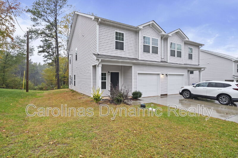 Kings Mountain Townhome: 711 Lackey St