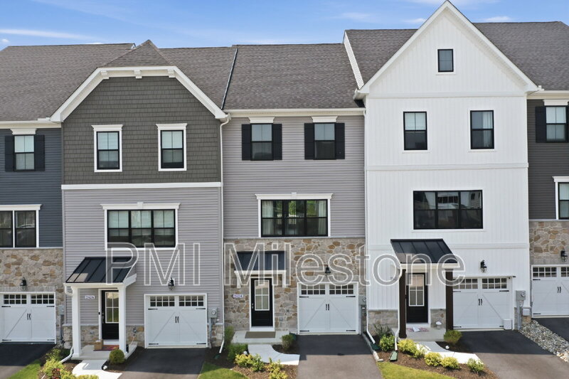 Frederick Townhome: 2624 Front Shed Dr