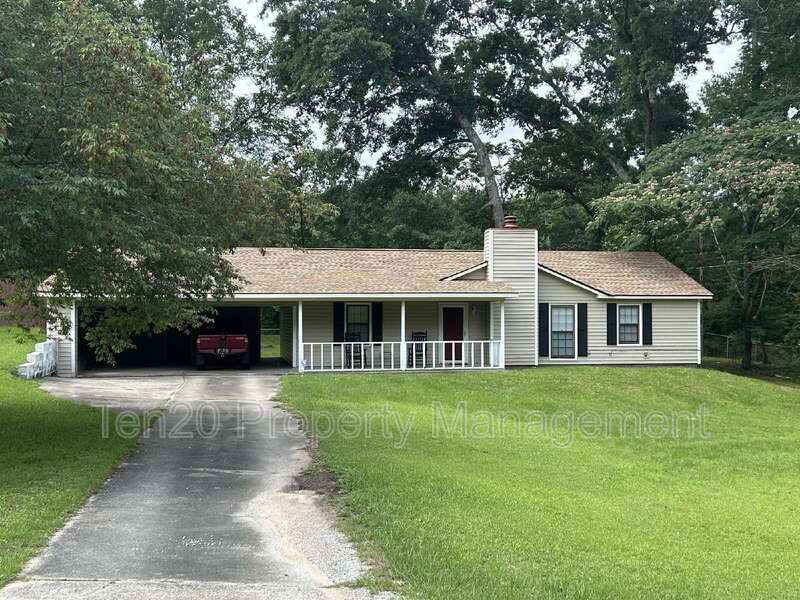 Phenix City House: 7 Sunderlan Dr