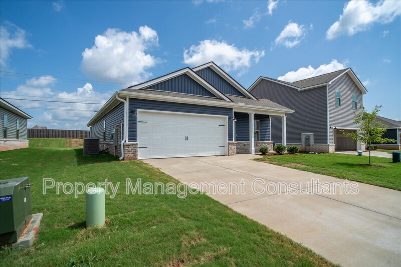 Athens House: 22845 Dashwood Lane