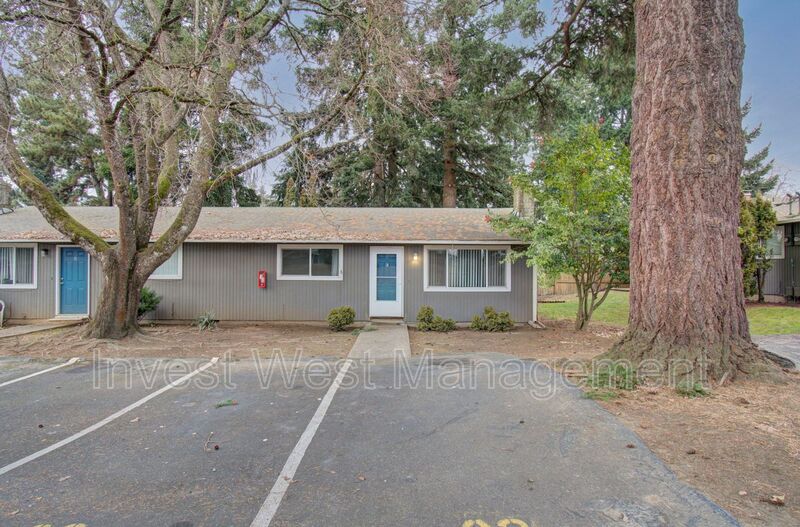 Vancouver Condo: 3512 Kauffman Avenue