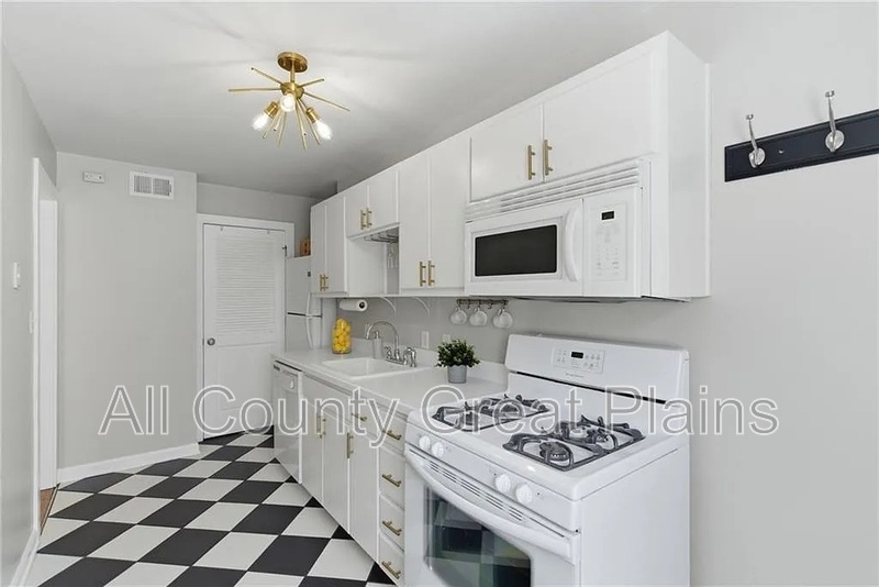 Main Rental Photo 8