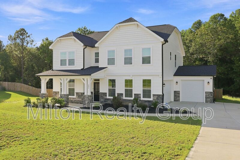 Lillington House: 286 Duncan Creek Rd.