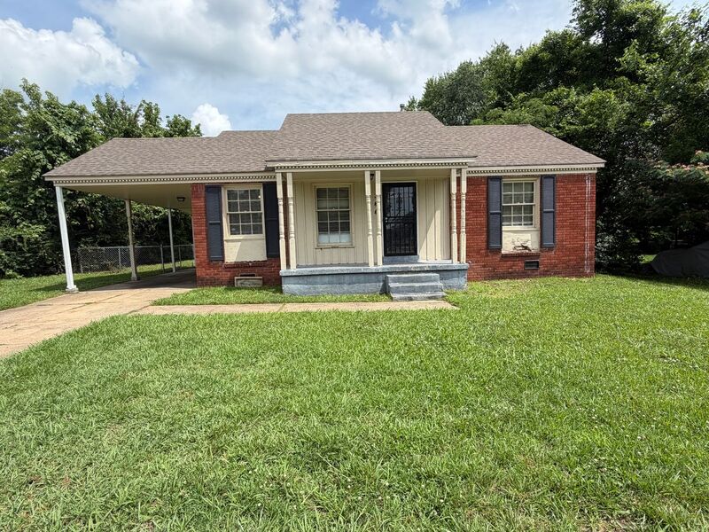 Memphis House: 344 E Shelby Dr