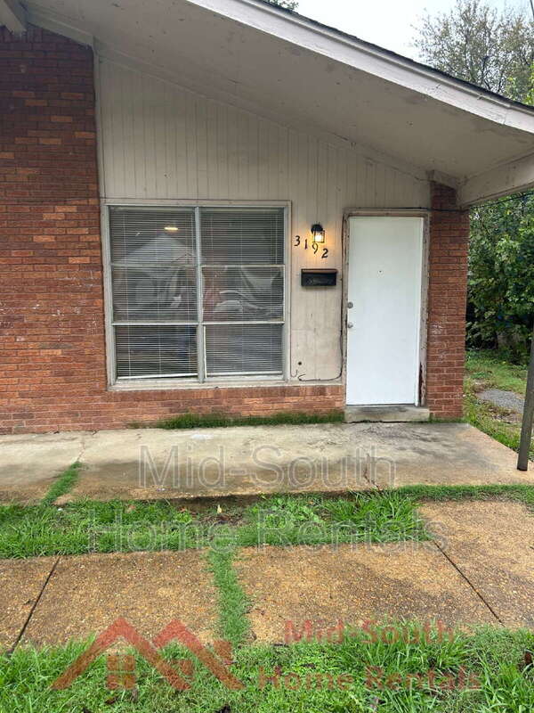 Memphis Condo: 3192 Coleman Ave
