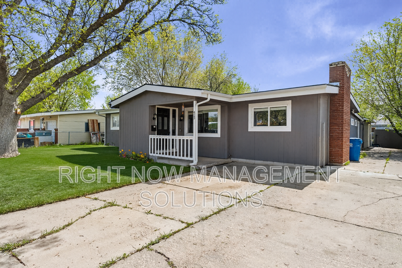 Mountain Home House: 413 Chestnut Street