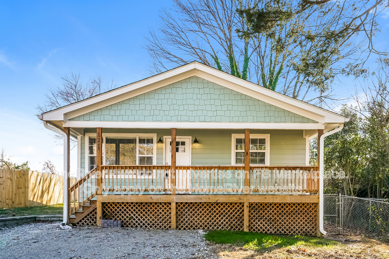 Raleigh House: 121 Gilbert Ave