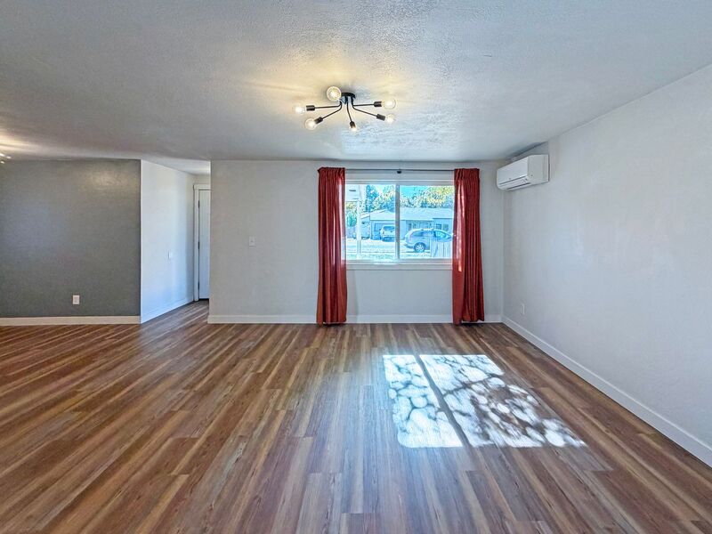 Photo 8 of rental home at 2727 Edison St.