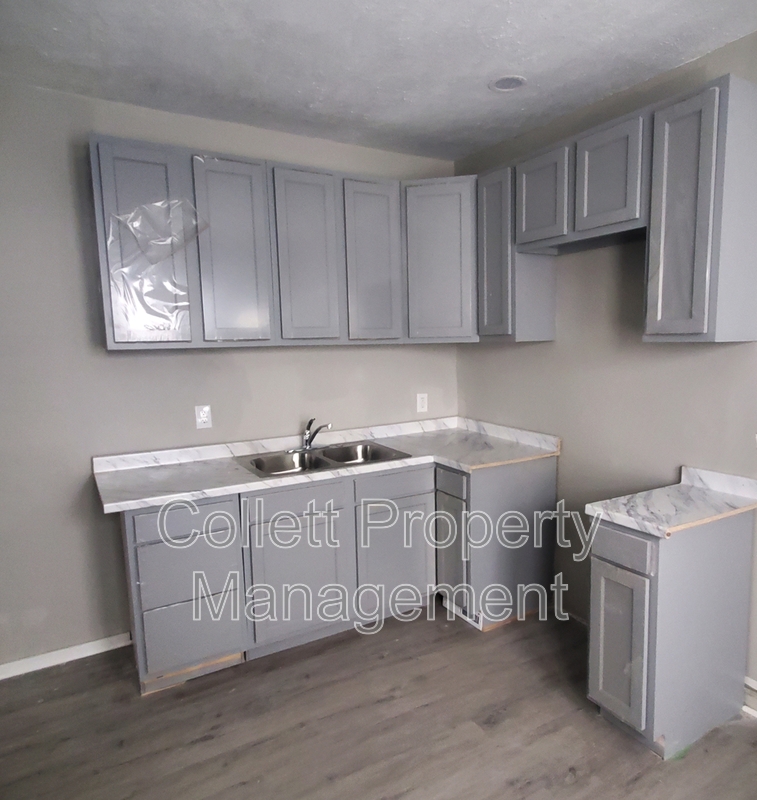 Cleveland Condo: 1924 East 123rd Street - down front