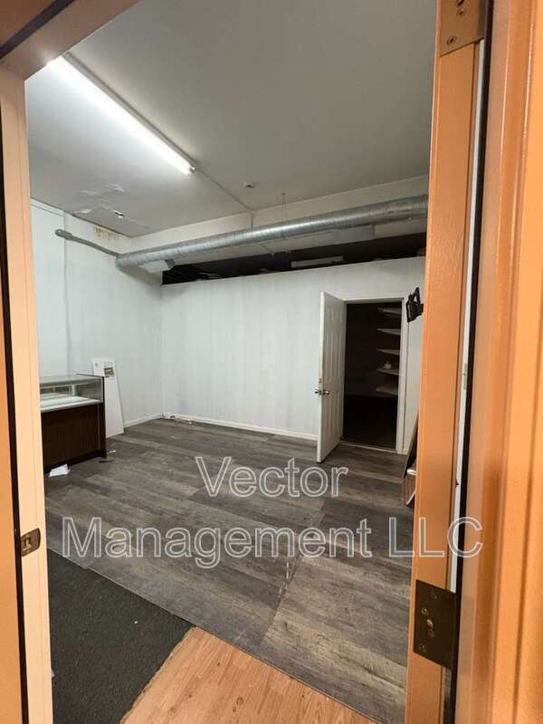 Hamden House: 1158 Dixwell Avenue - Team Mall - B1