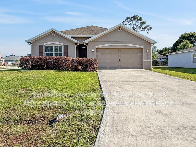 Port Saint Lucie House: 1402 SW Crest Ave