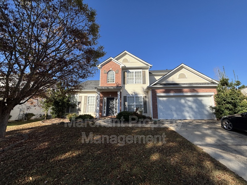 Greenville House: 125 Wild Dogwood Way