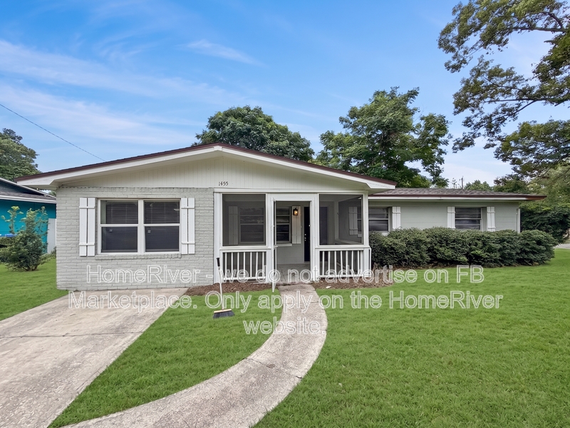 Apopka House: 1455 Bethesda St