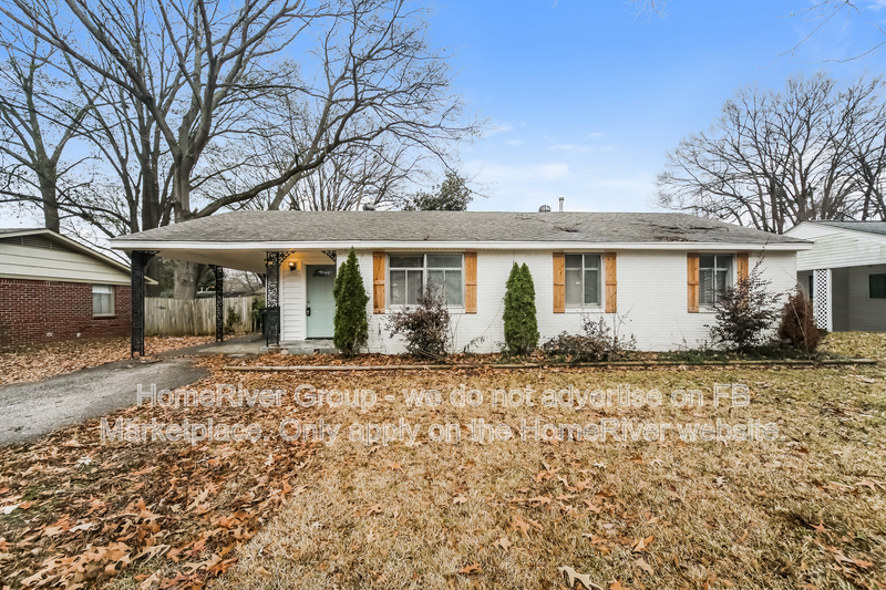 Memphis House: 506 N White Station Rd