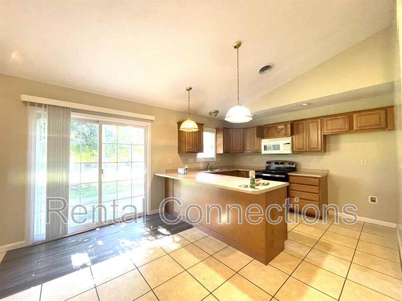 Marion Condo: 11310 Norman Road Apt H