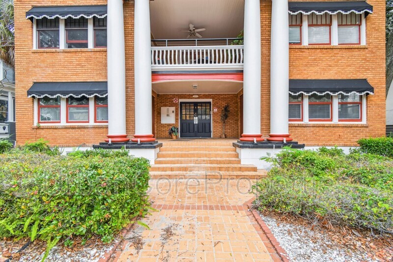 St Petersburg Condo: 249 4th Ave N