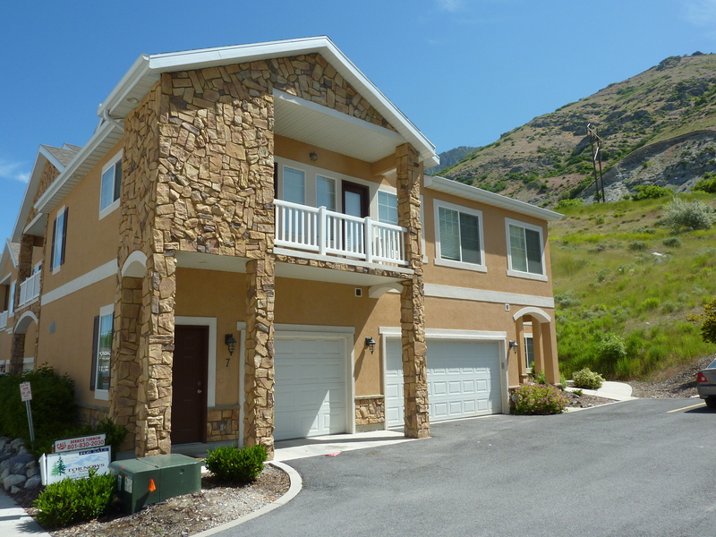 Provo Condo: 1043 Canyon Meadow Dr
