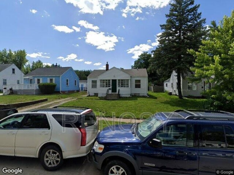 Des Moines House: 4024 1st Street
