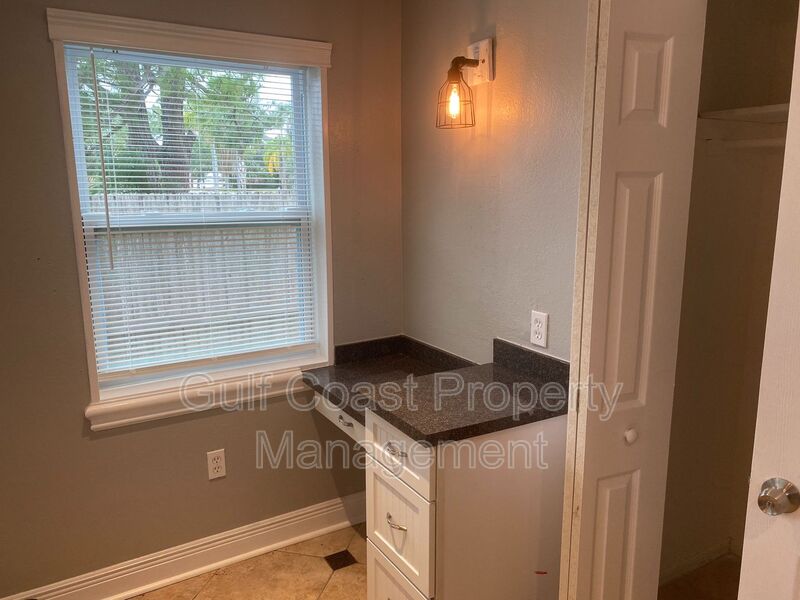716 69th Avenue West Bradenton FL 34207 - Photo 18