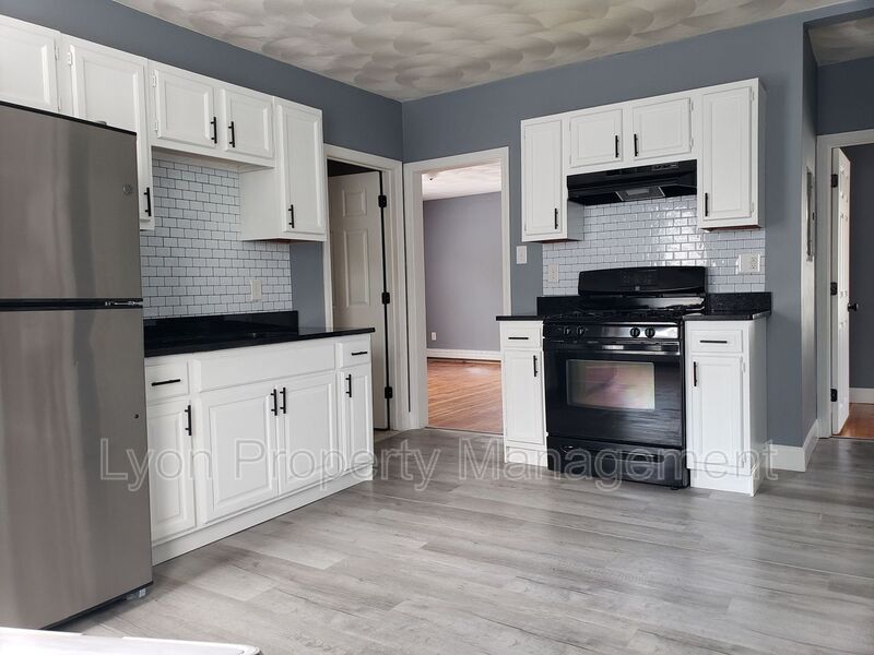 Woonsocket Condo: 156 Pleasant St